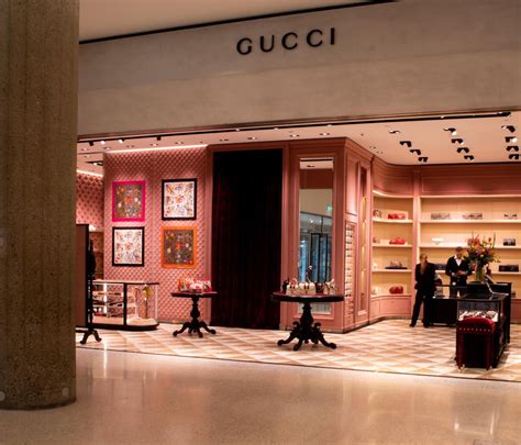 bijenkorf den haag gucci|Rotterdam De Bijenkorf .